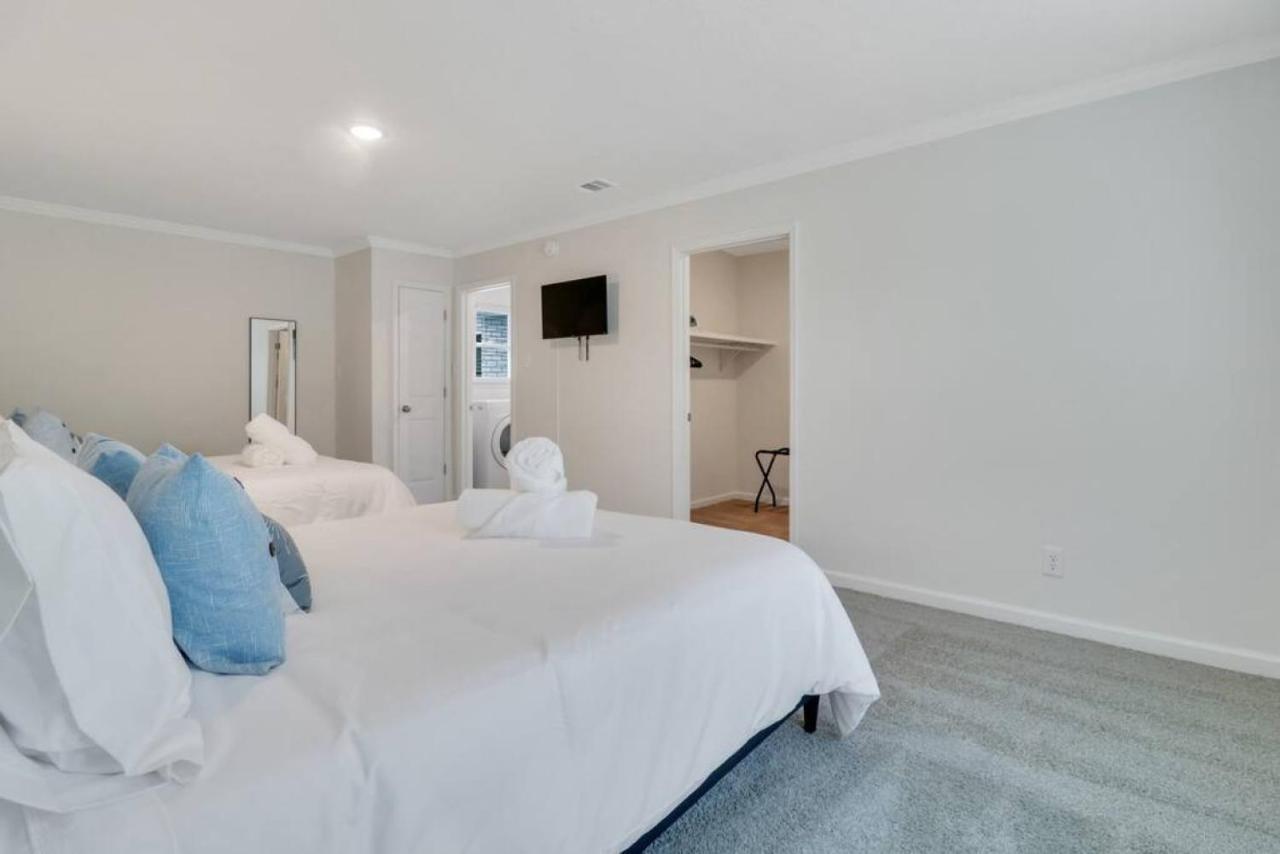Hidden Gem In Pooler Holiday home Savannah